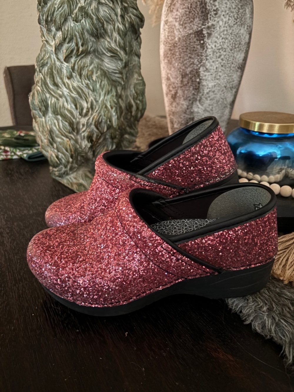 DANSKO professional slip on clogs pink
GLITTER
